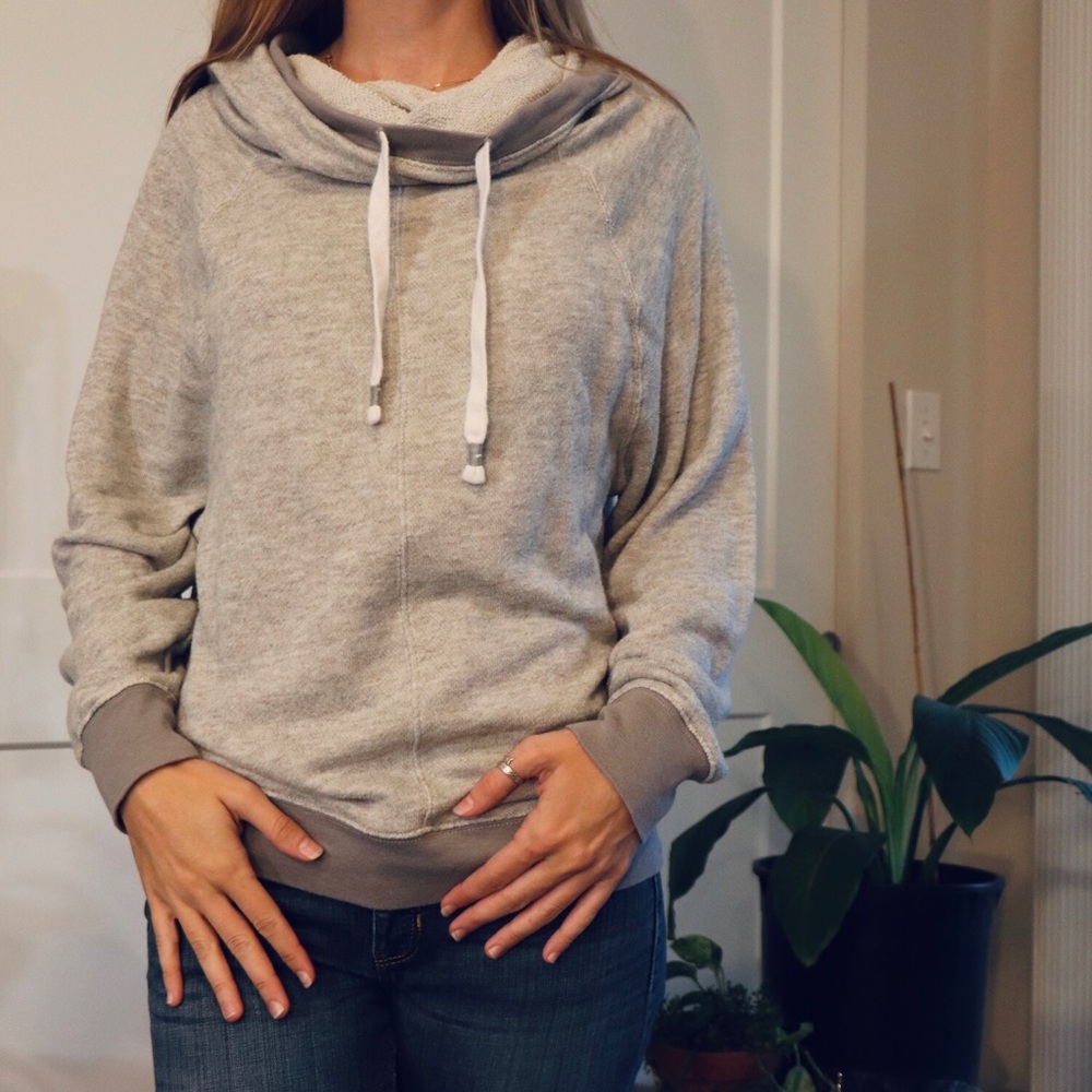 Gray Lounge Top